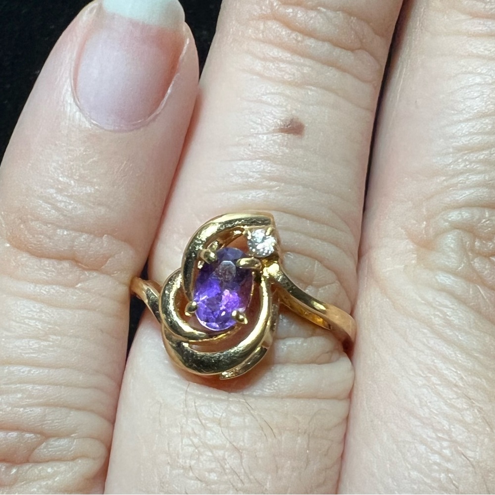 Beautiful Ring - Picture 5 of 9